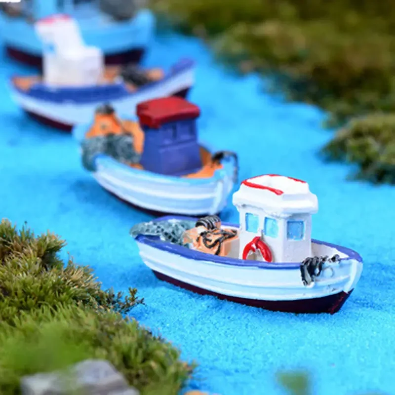 Boat Model Fishing Ship Toy Boat Figurine Miniature Home Tabletop Ornament Boat Model Decorations Mini Landscaping Decoration