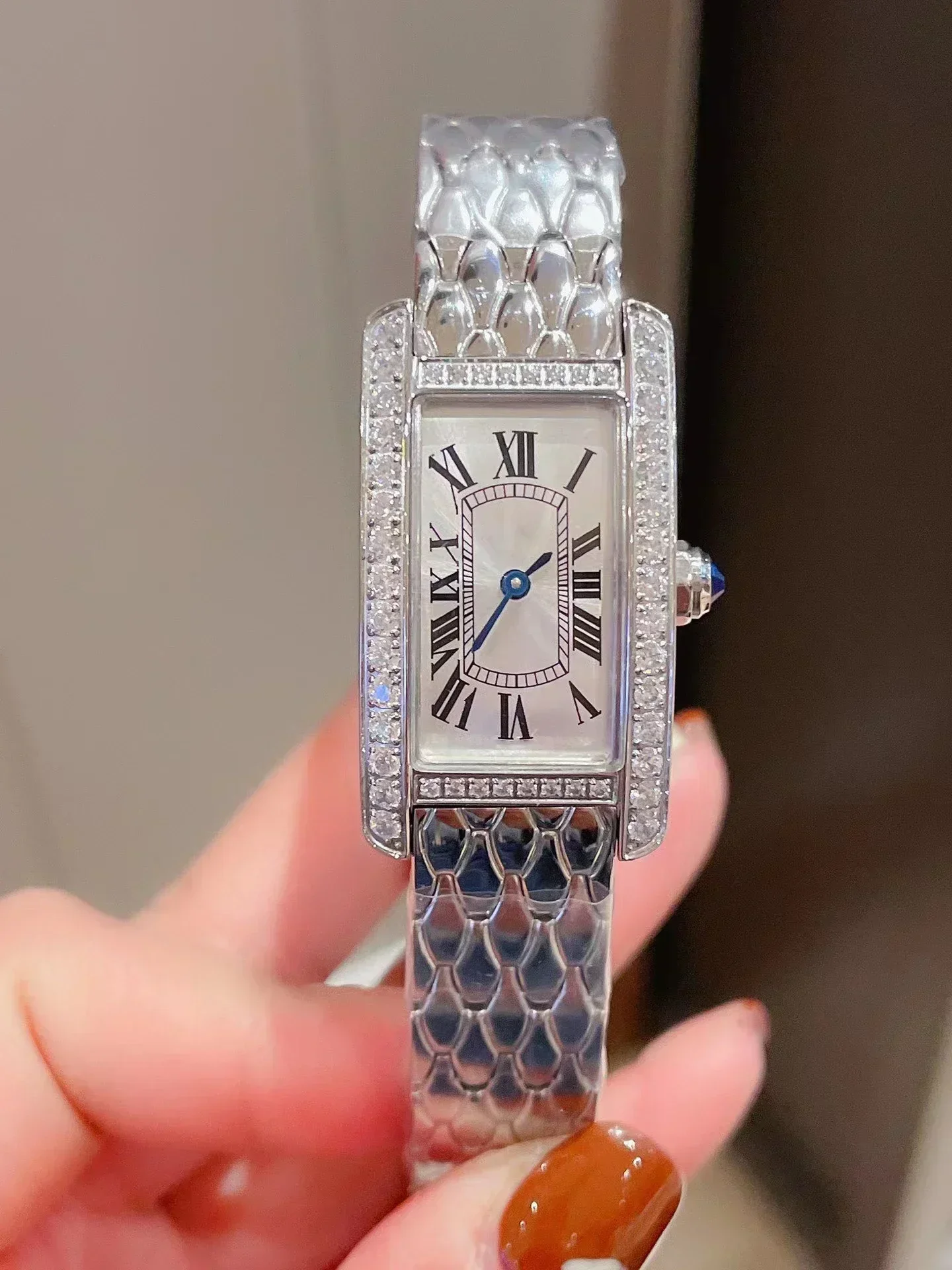 Reloj de mujer de alta calidad, marca de diseñador de lujo, esfera Rectangular, cristal de zafiro de diamante, reloj de cuarzo resistente al agua, regalo