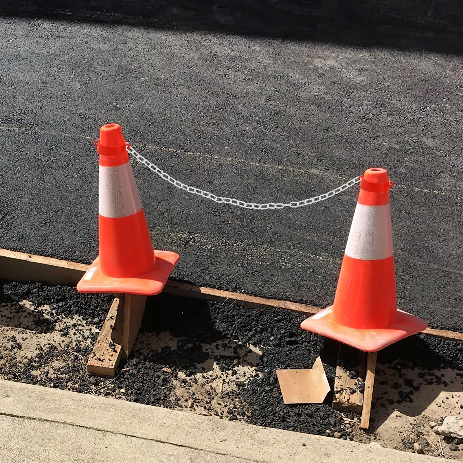 

Plastic Protective Chains 5m White Small Size 2 Cone Buckles Traffic Equipment Crowd Control Safety Barrier Chain Links