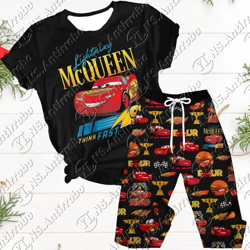 

Новые пижамы Disney's Lightning Mcqueen And Sally для пар, 2026, тонкие дышащие и удобные брюки с короткими рукавами, мужской и женский комплект
