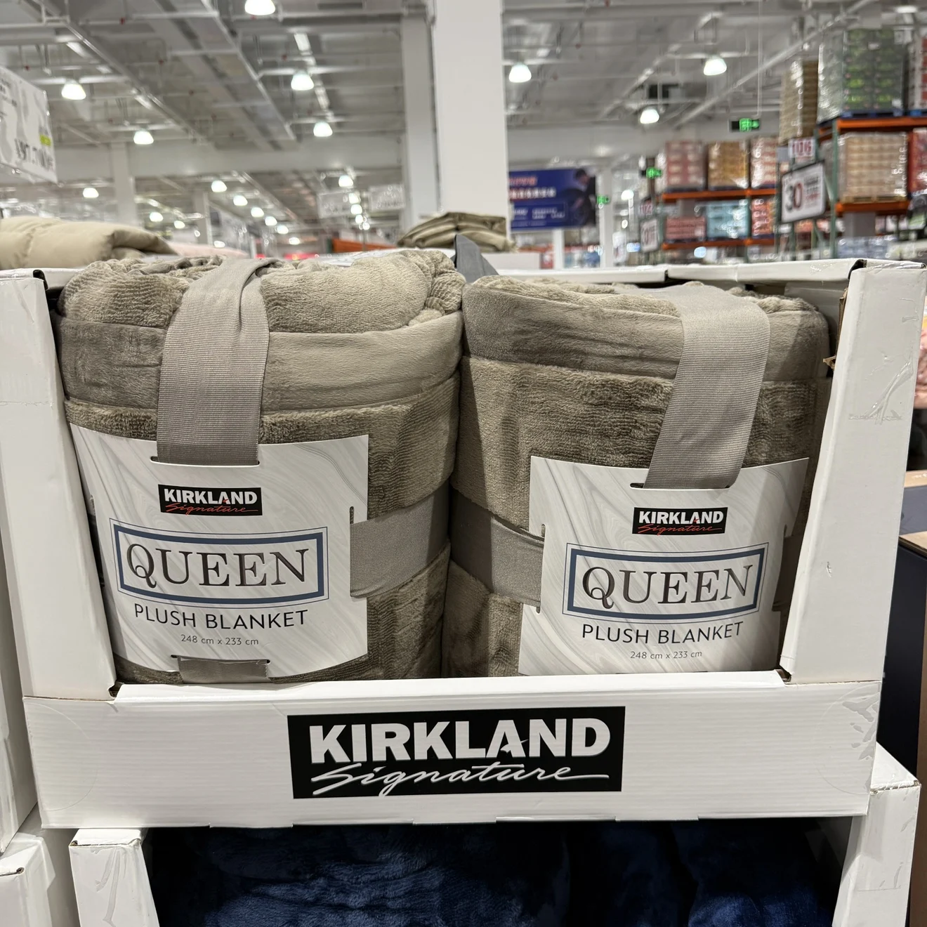 

Универсальное одеяло Kirkland Comfortable Thiened Double Blanket, зимнее, машинная стирка, размер Queen, из полиэфирного волокна, для кровати.