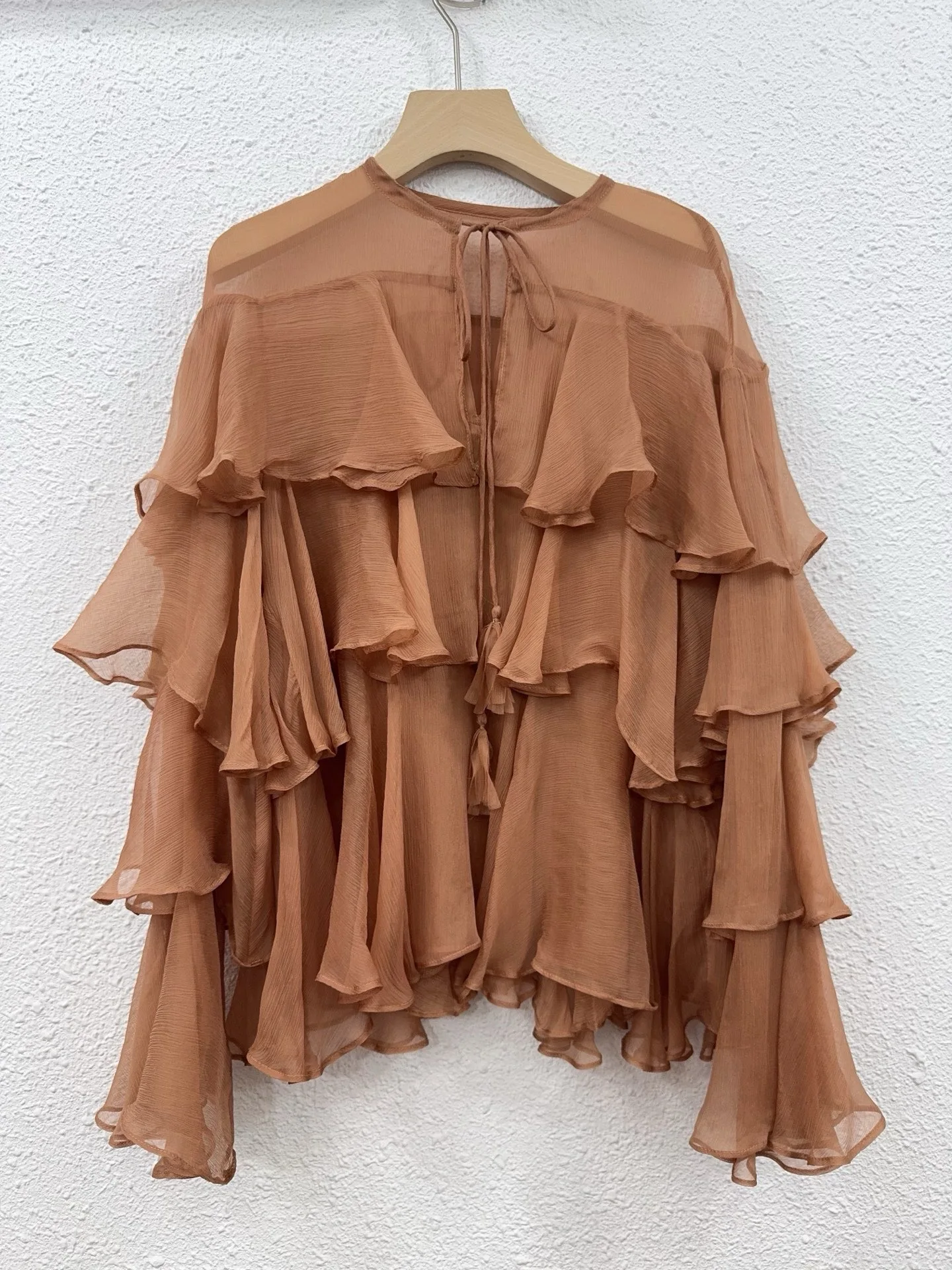 Conjunto de Dos Piezas para Mujer, Estilo Boho Vintage, Color Café, Blusa Transparente con Volantes en Capas, Falda Larga Fluida de Cintura Alta, Ropa de Playa para Vacaciones