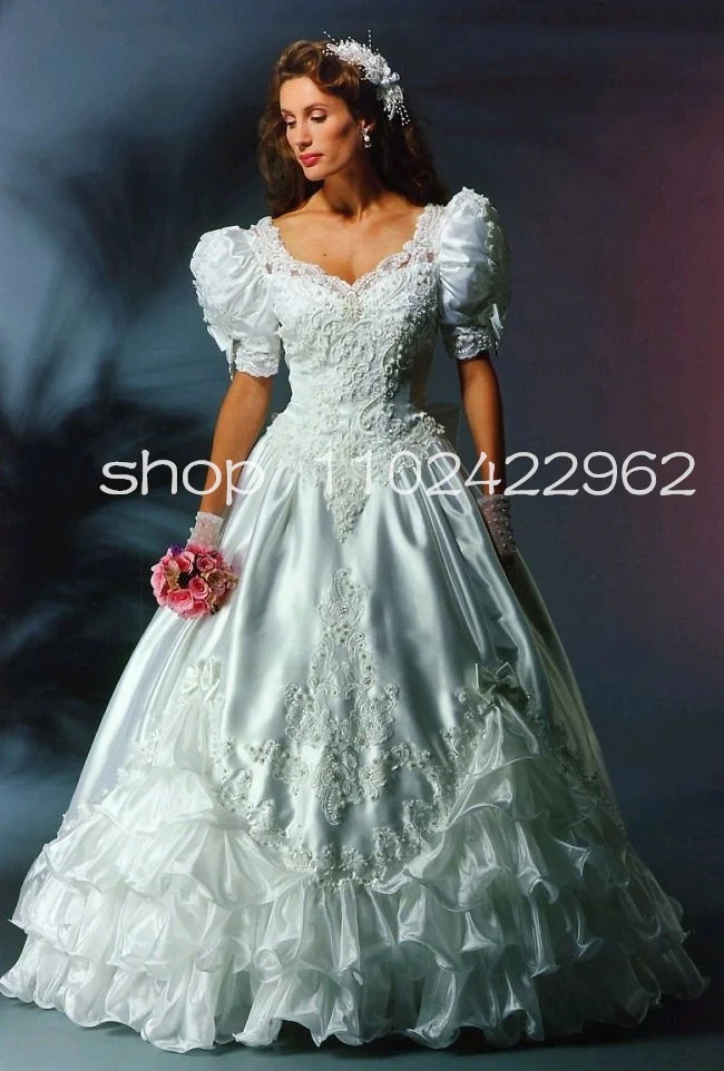 Vintage 1980s' Beach Wedding Dresses Puffy Short Sleeve Ruffles Applique Beaded Pleated Corset Church Bridal Gown Outfit