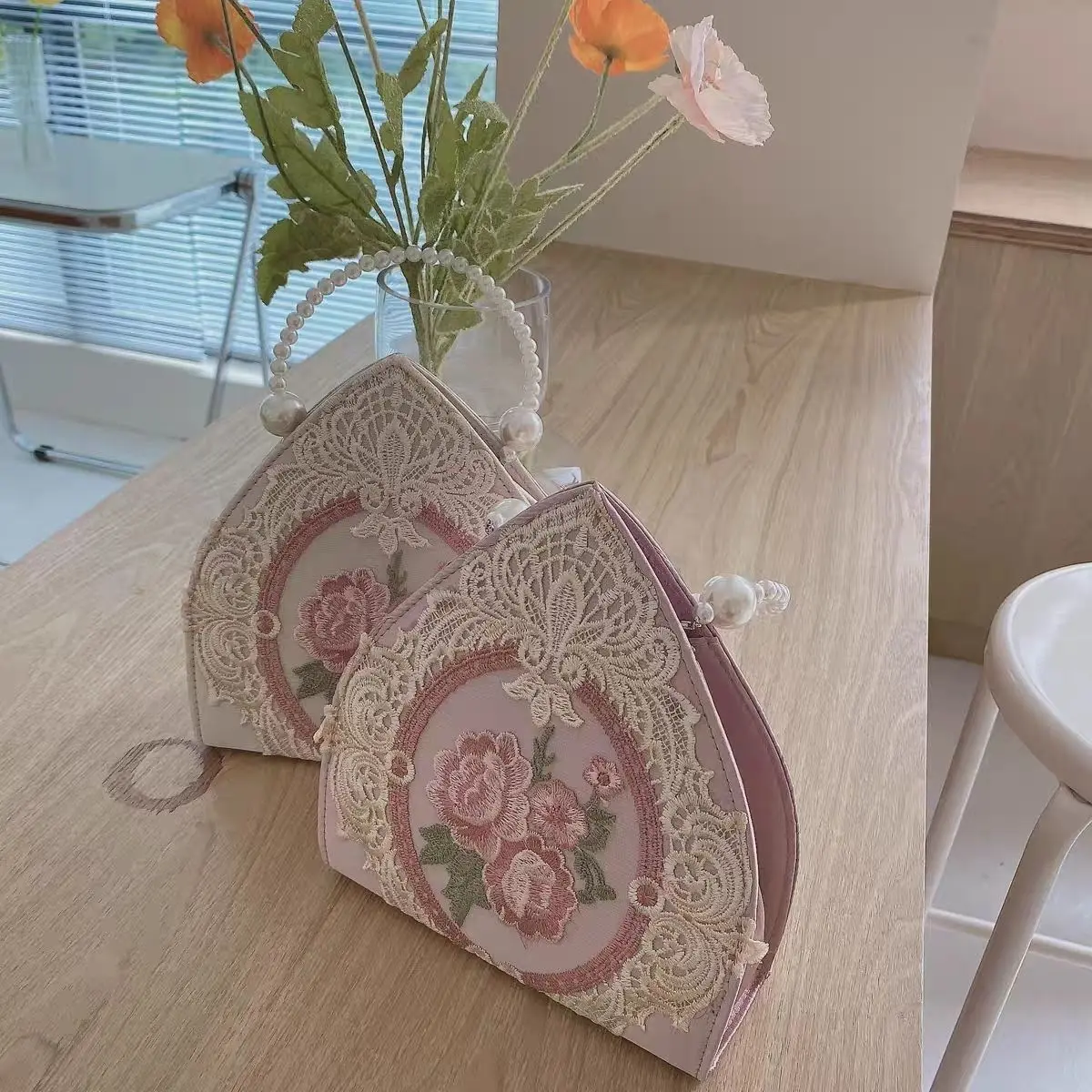 French Retro Court Style Women's Bags Water-soluble Lace Embroidered Pearl Bag Fairy Gentle and Versatile Triangular Ladies Bags