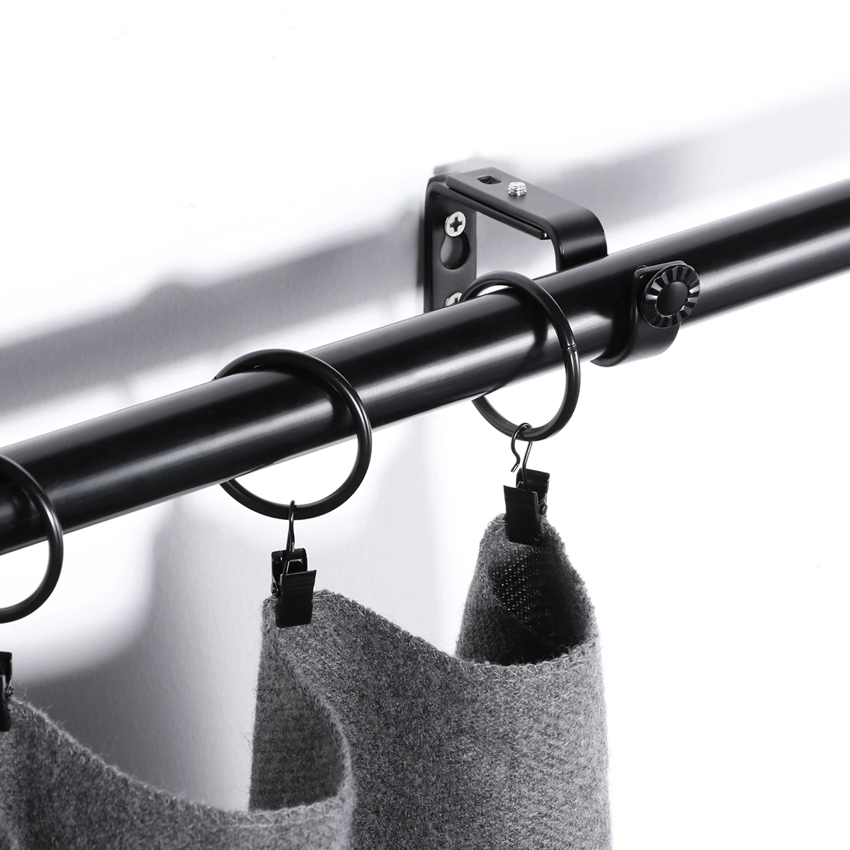 

2Pcs Curtain Rod Brackets Adjustable Sturdy Iron Wall Mount for Rods 15-22mm Vintage Metal Style Curtain Holder Screws Included