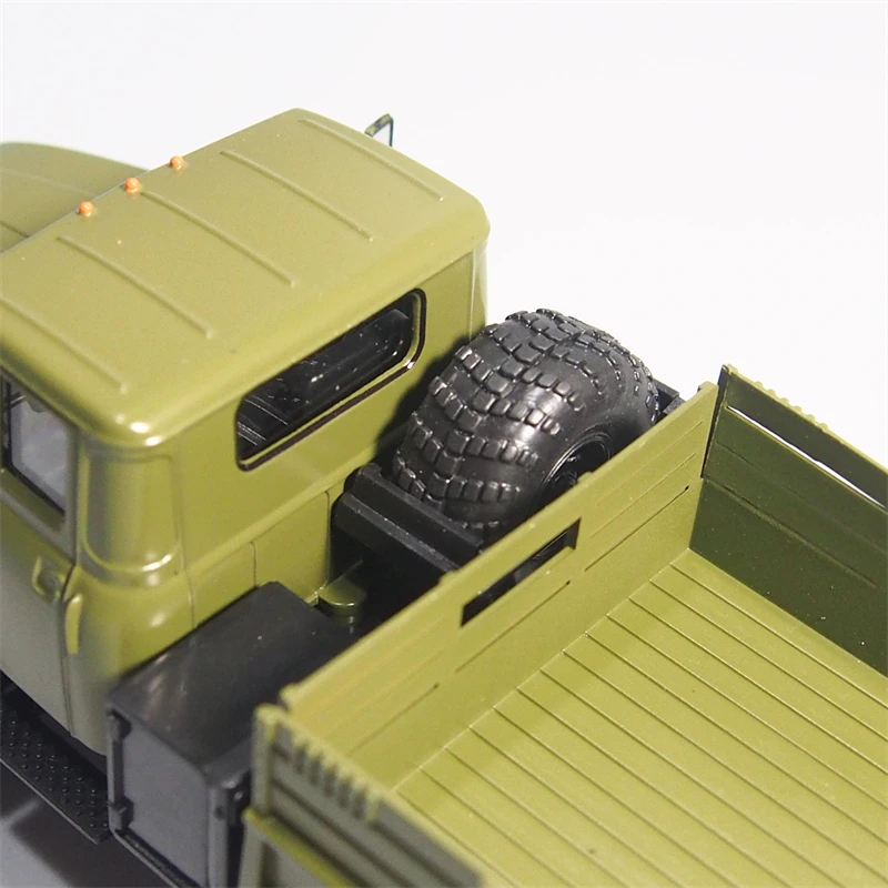 1: 43 Ukraine K6322 heavy transport truck model  Alloy simulation vehicle model