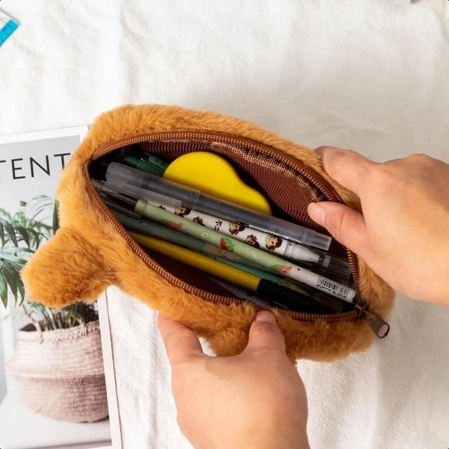 مقلمة الدببة القطيفة بتصميم حيوان لطيف، حقيبة بسحاب فروي ناعمة للمدرسة والمكتب، حامل أقلام رصاص بني مرعب