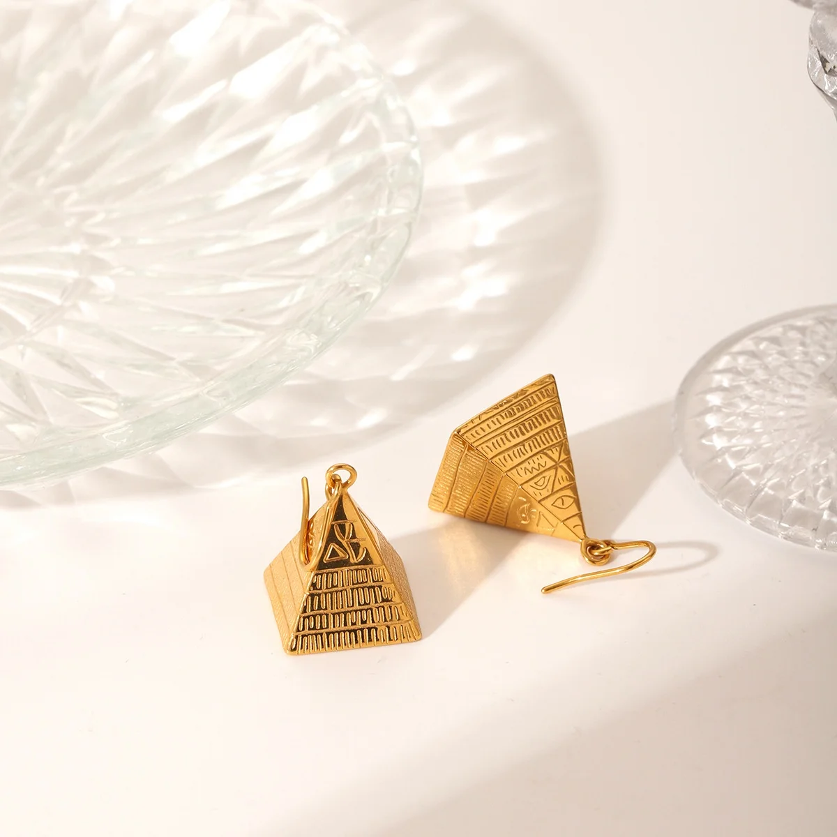 مصر القديمة الفولاذ المقاوم للصدأ الهرم المقلوب الأذن هوك قطرة استرخى القرط شخصية اكسسوارات للنساء مجوهرات غير يتلاشى