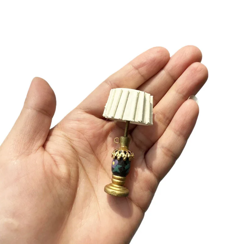 1pc 1:12 Dollhouse Miniature Bedside Lamp Simulated Model Playhouse Living Room Bedroom Scene Decoration Ornament Mini Lamp