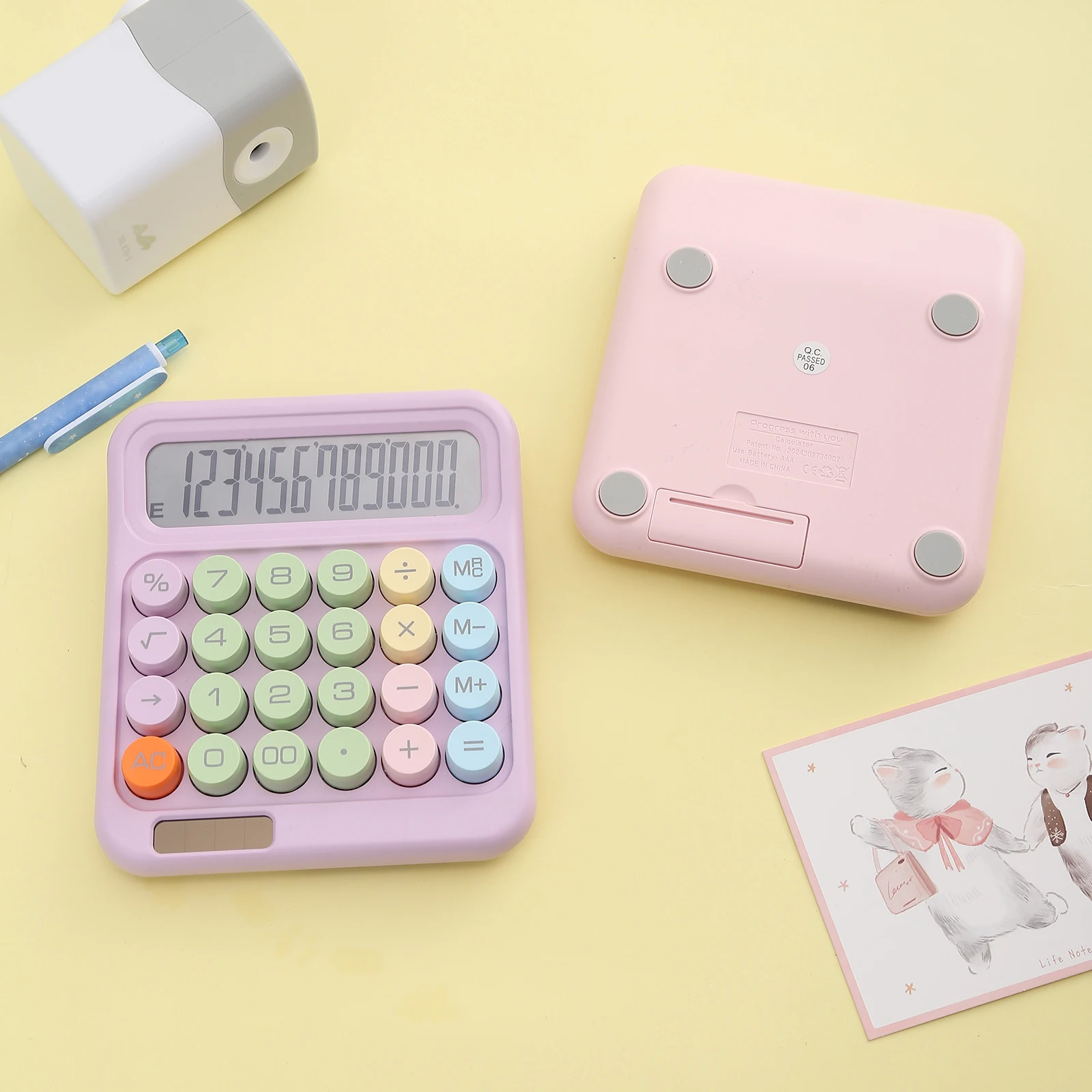 آلة حاسبة مكونة من 12 رقمًا لسطح المكتب مع شاشة LCD كبيرة تعمل بالطاقة الشمسية وبطارية للاستخدام المنزلي والمكتب والمدرسة والأعمال المالية