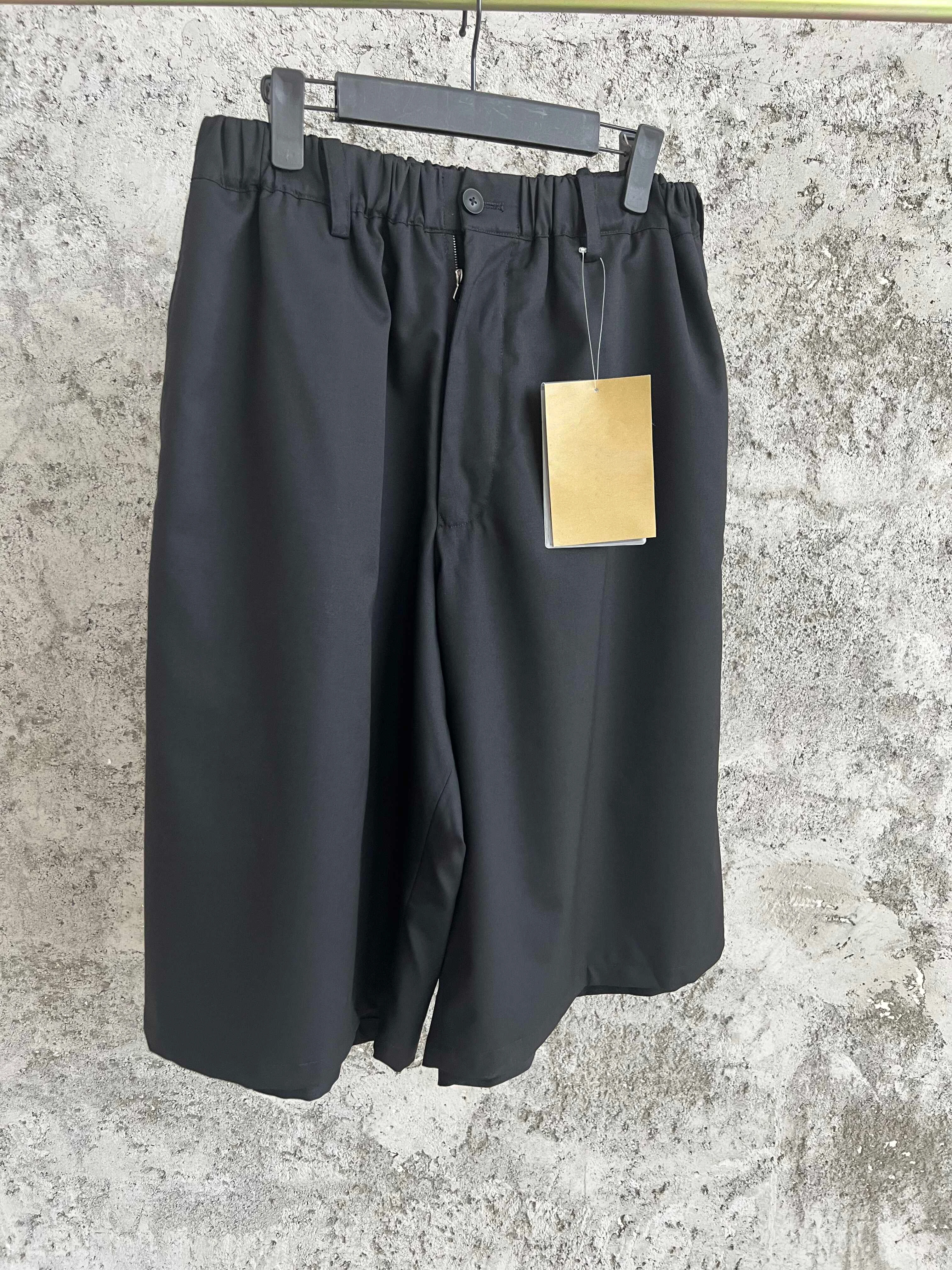 TOP-YAMAMOTO Japanese original design sense five-part pleated shorts in solid color