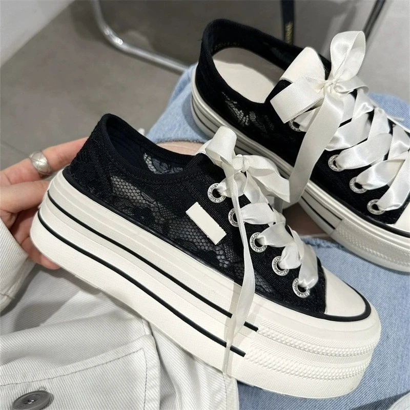 

2026 Summer New Women's Lace Up Canvas Shoes Breathable All-Matching Height Increase White Sneakers Casual Fashion Trendy Shoes