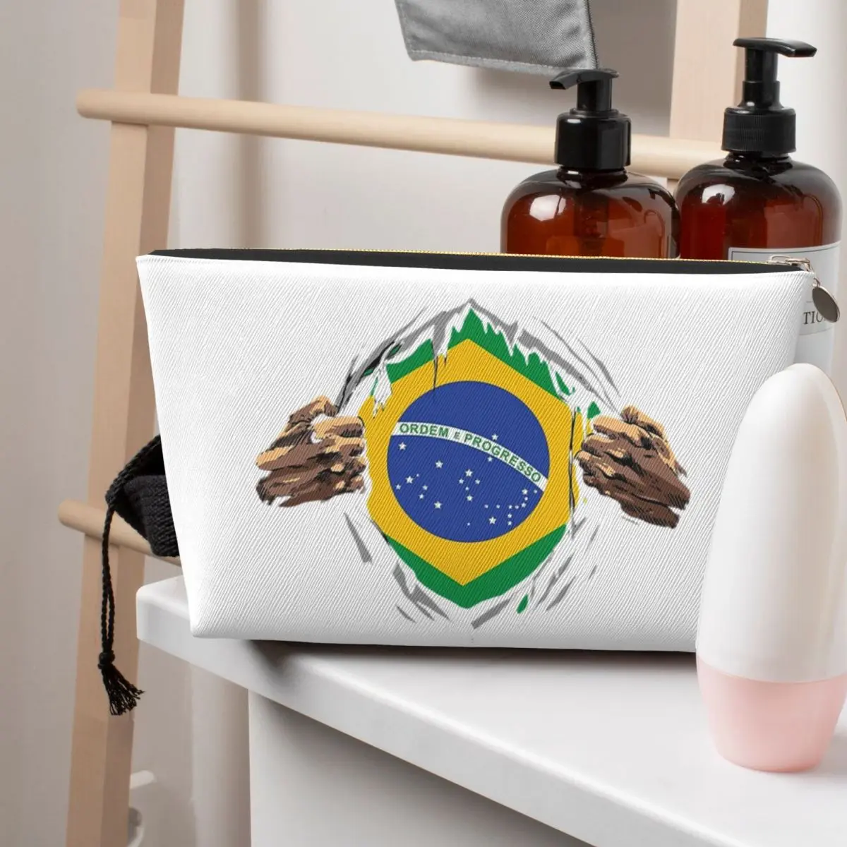 

Brazil National Flag Women Cosmetic Bag Travel Makeup Organizer Pouch Toiletry Storage Dopp Kit Box