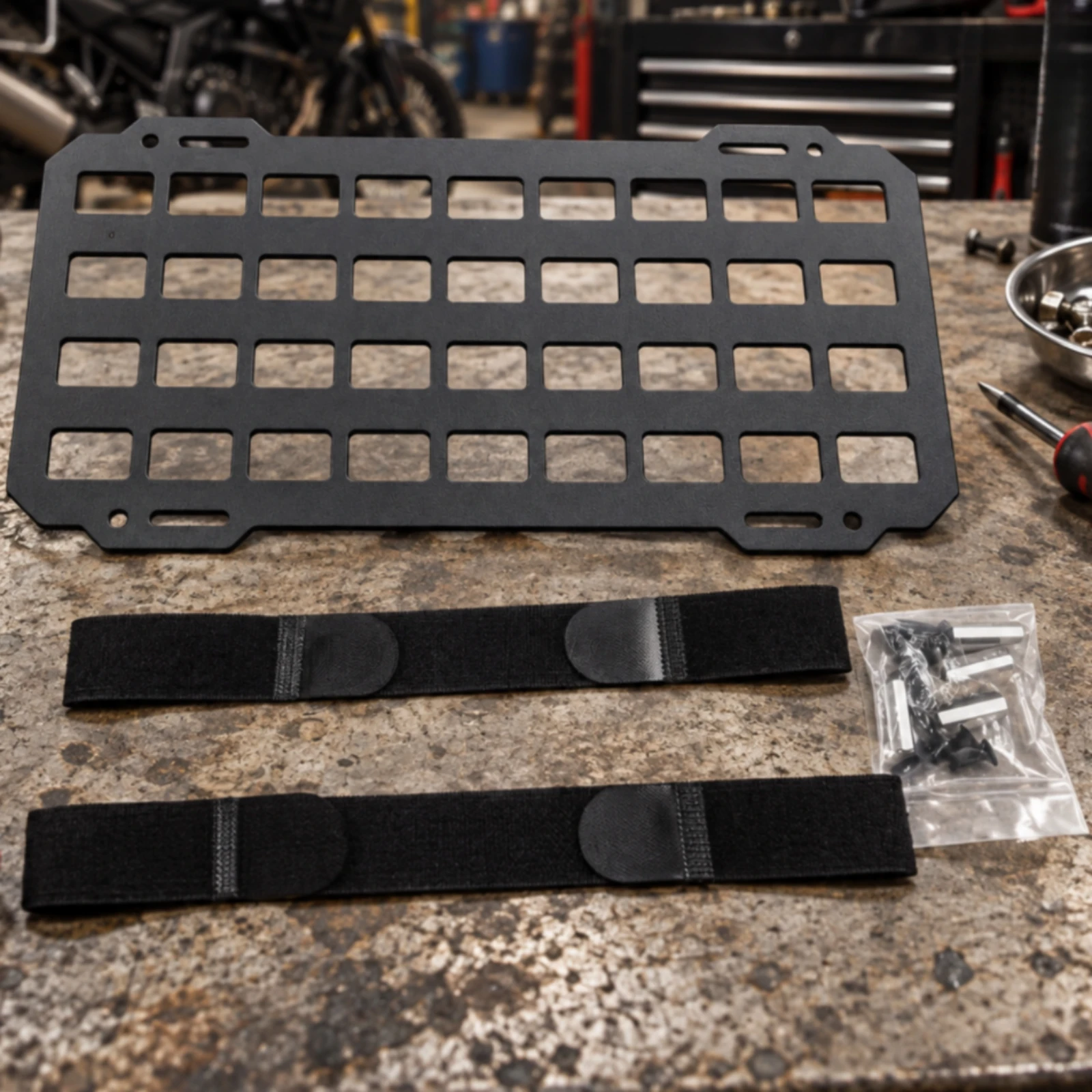 Motorcycle Accessory Slim Motorcycle Top-Box Mounting Plate for Commuting, Everyday Riding