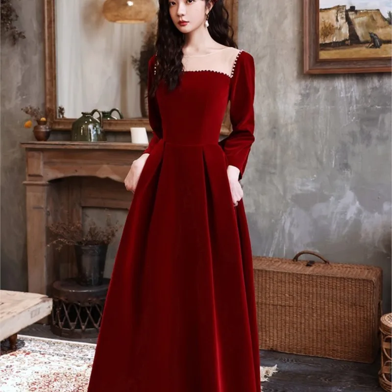 

Wine red toast new autumn and winter long-sleeved haute couture long dress