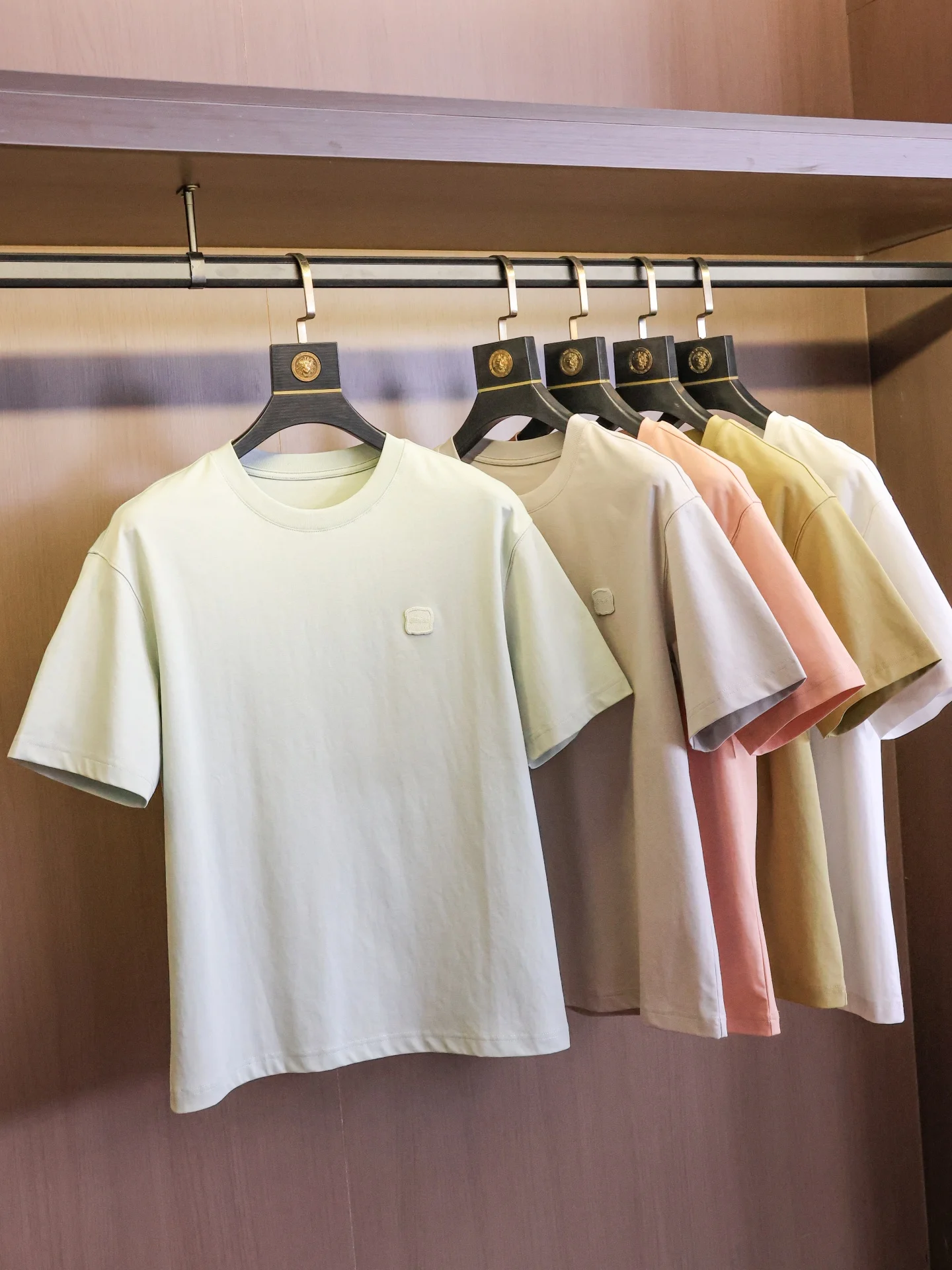 

Men's Soft Comfortable Color round Neck Short Sleeve T-Shirt Loose Fit Casual Style Breathable Skin-Friendly New Summer