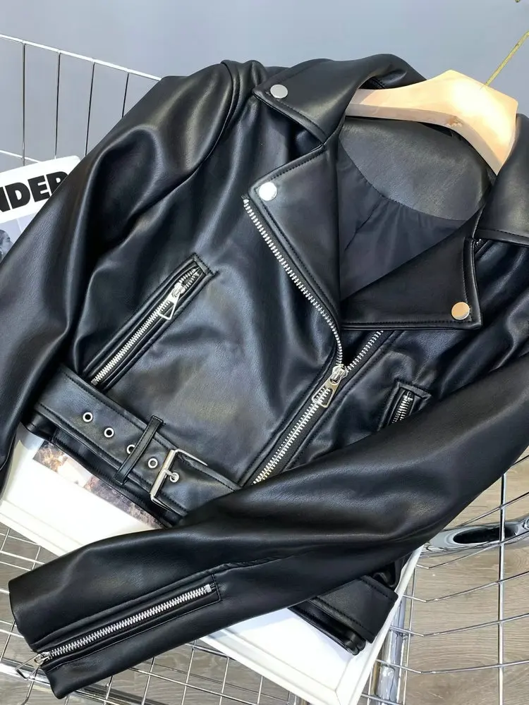 Imagem -03 - Moda Outono Inverno para Mulheres da Motocicleta Preto Macio do Falso Couro Jaquetas Feminino Zíperes Cinto pu Curto Cabolsas Streetwear Topos 2023