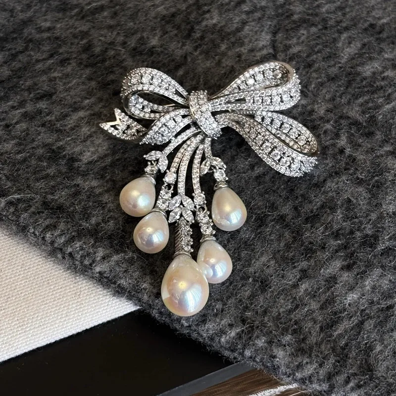 

Luxury Zircon Pearl Bowknot Tassel Fashion Brooch Pins For Women Creative New Handmade Brooches