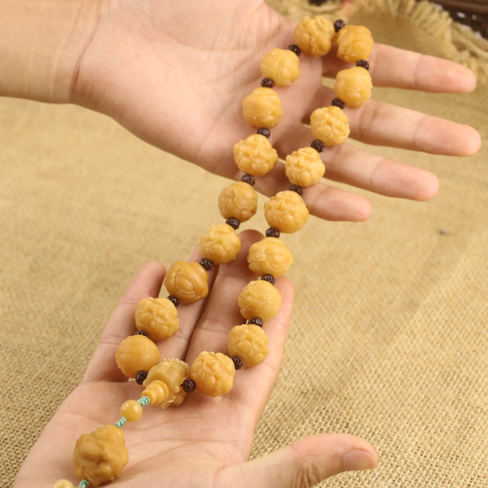 Natural Bodhi Root Beads Hand carved 18 Maitreya Buddha Tibetan Buddhist Mala Charm Rosary Bracelet Yoga Jewelry For Women Men