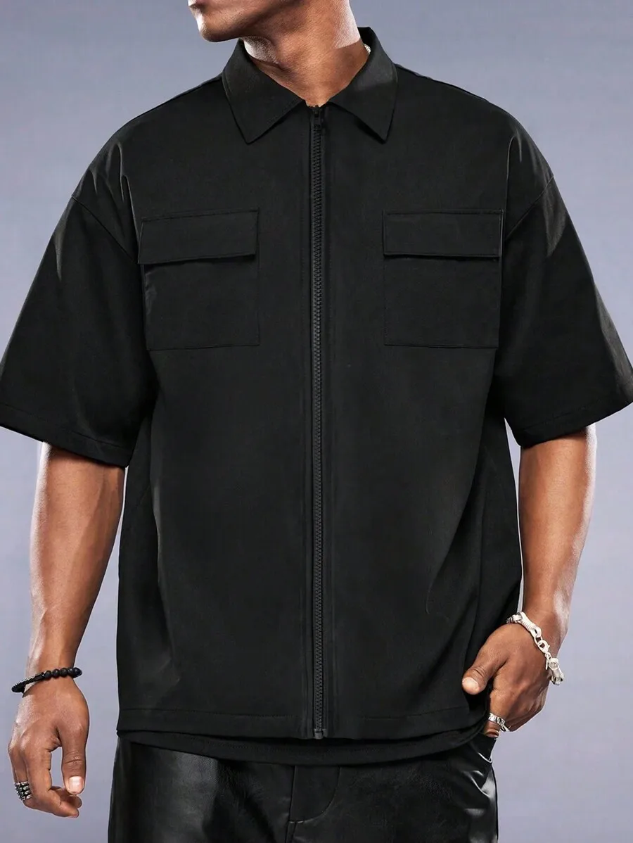 

Men's Black Solid Short Sleeve Zip-Front Casual Shirt with Chest Pockets