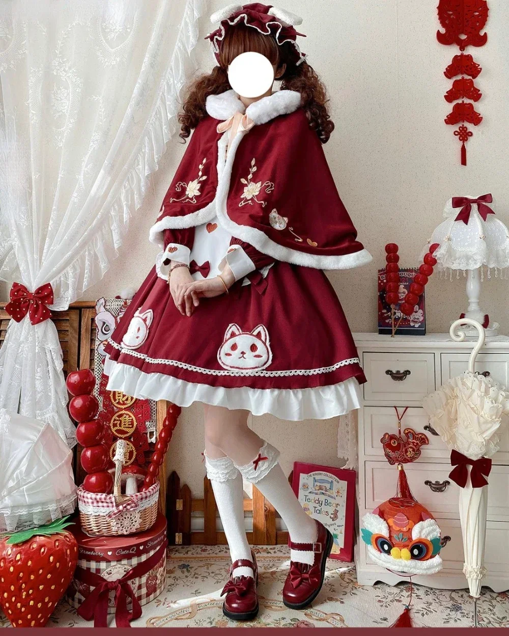 

Christmas Winter Lolita Vintage Red Embroidered Dresses +Plush Shawl Thickened Cape New Year's Clothing One-piece Dress