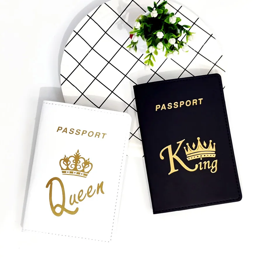 

2PCS a Set Crown Graphic Lovers Passport Cover Case Card Holder Travel Accessories PU Leather Wallet Gift For Couples CH72