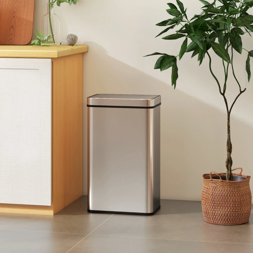 Cubo de basura con sensor de