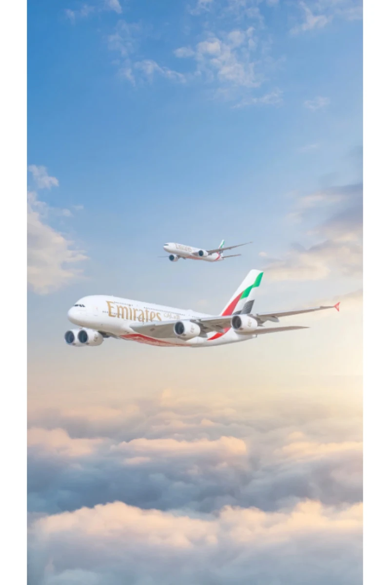

1/160 Scale Diecast Model A380 Emirates Airways Resin Airplane With Light Wheels Aircraft Toy Airline Collection Display