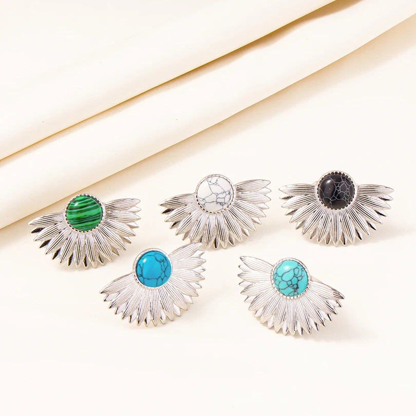 1pcs Fan-Shaped Ring With Beads Made Of Stainless Steel And Fashion Bohemian Style Jewelry Suitable For Mature Women