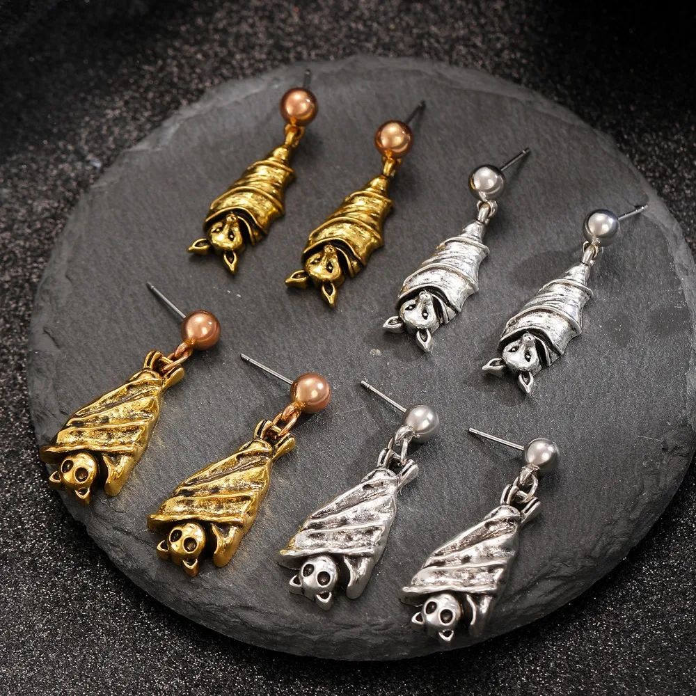 Gothic Style Halloween Upside-Down Bat Earring Stud Alloy Silver/Gold Bat Pendant Earring Stud Vintage Inverted Bat Earring Stud