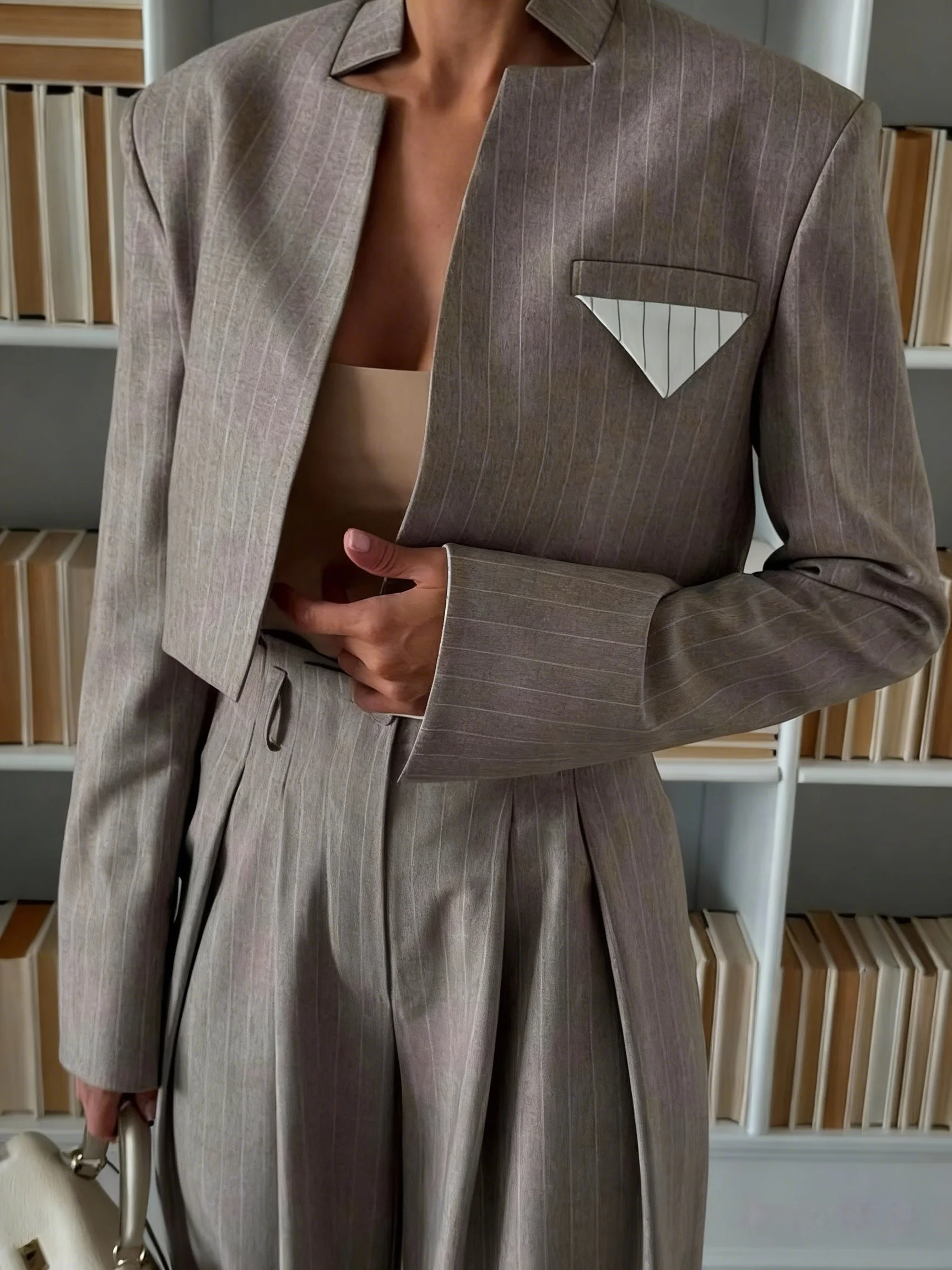 Fall 2025 Grey Stripe Women's Suit Set Casual Wide Leg Pants Two-Piece High-End Feelings Elegant Style New Arrival