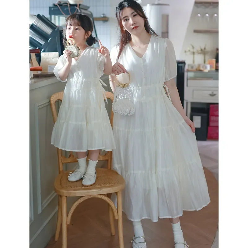 Mother and Daughter Elegant Dresses for Women Mom and Baby Girls Equal Dress White Green Color Mommy and Me Matching Clothing