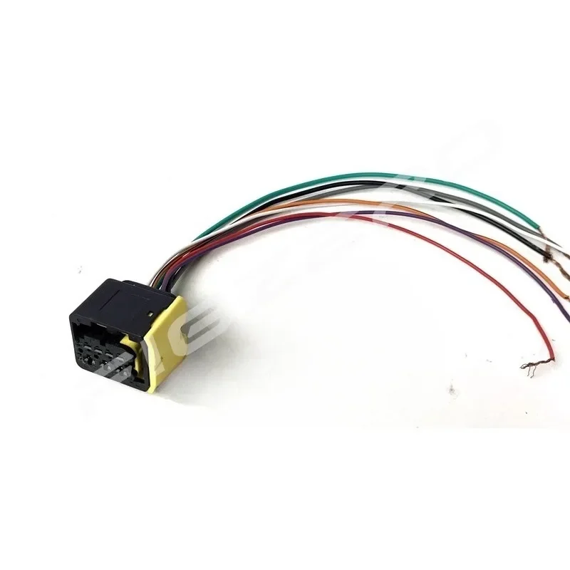 Plug Tail Light Square Socket Brand New Truck Parts for Mercedes-Benz ACTROS