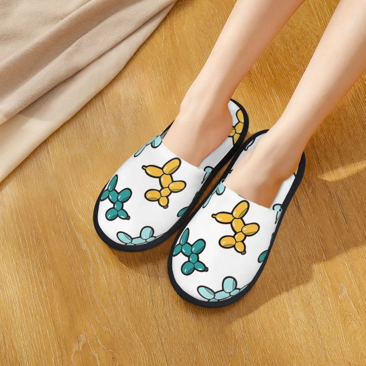 Custom Balloon Animal Dogs Pattern In Red Slippers Memory Foam Warm Soft Women House Slipper Indoor Fluffy Shoes