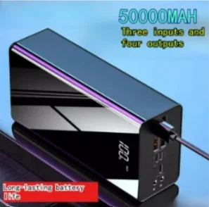 

Портативный внешний аккумулятор большой емкости 50000 мАч с цифровым дисплеем на лицевой панели, для использования на улице и в общежитии