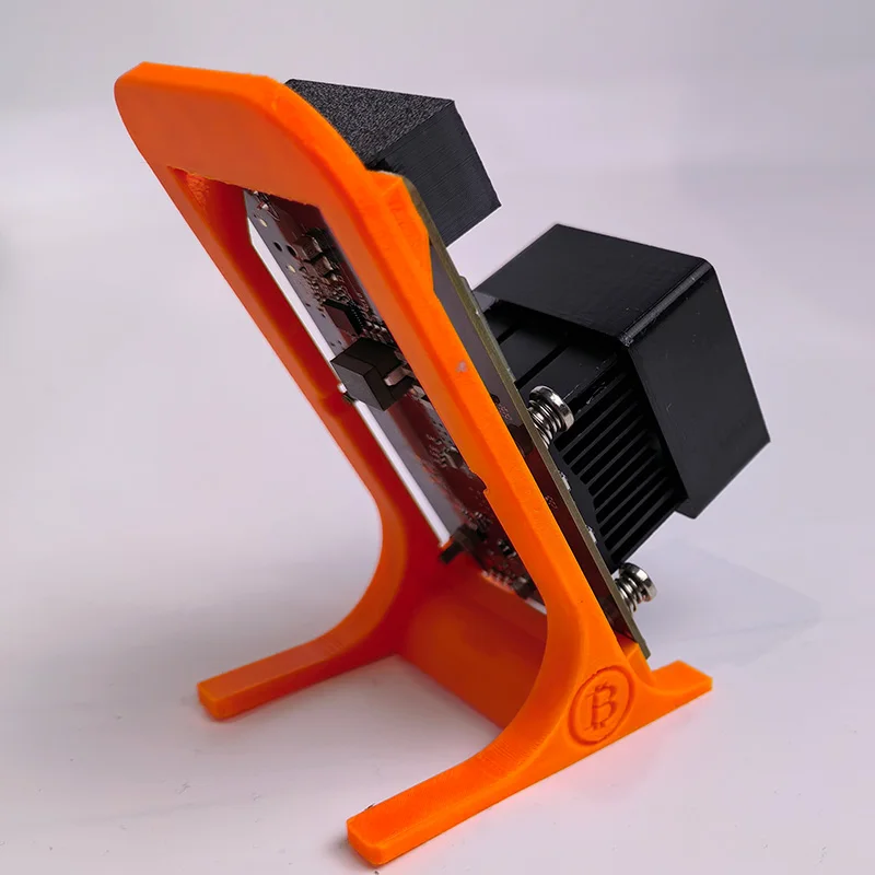 Bitaxe-Bitcoin Miner Orange, a taxa de hash da rede Bitcoin é cerca de 1,2 th/s, 601