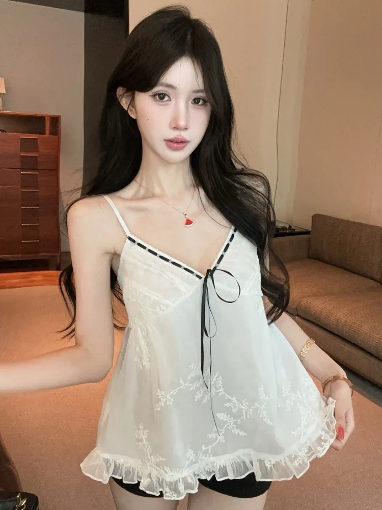 

Sexy Lace Splice V-Neck Crop Top Women's Summer New Style Pure Desire Short Top City Walk Occasion Slim Fit Style No Sleeve