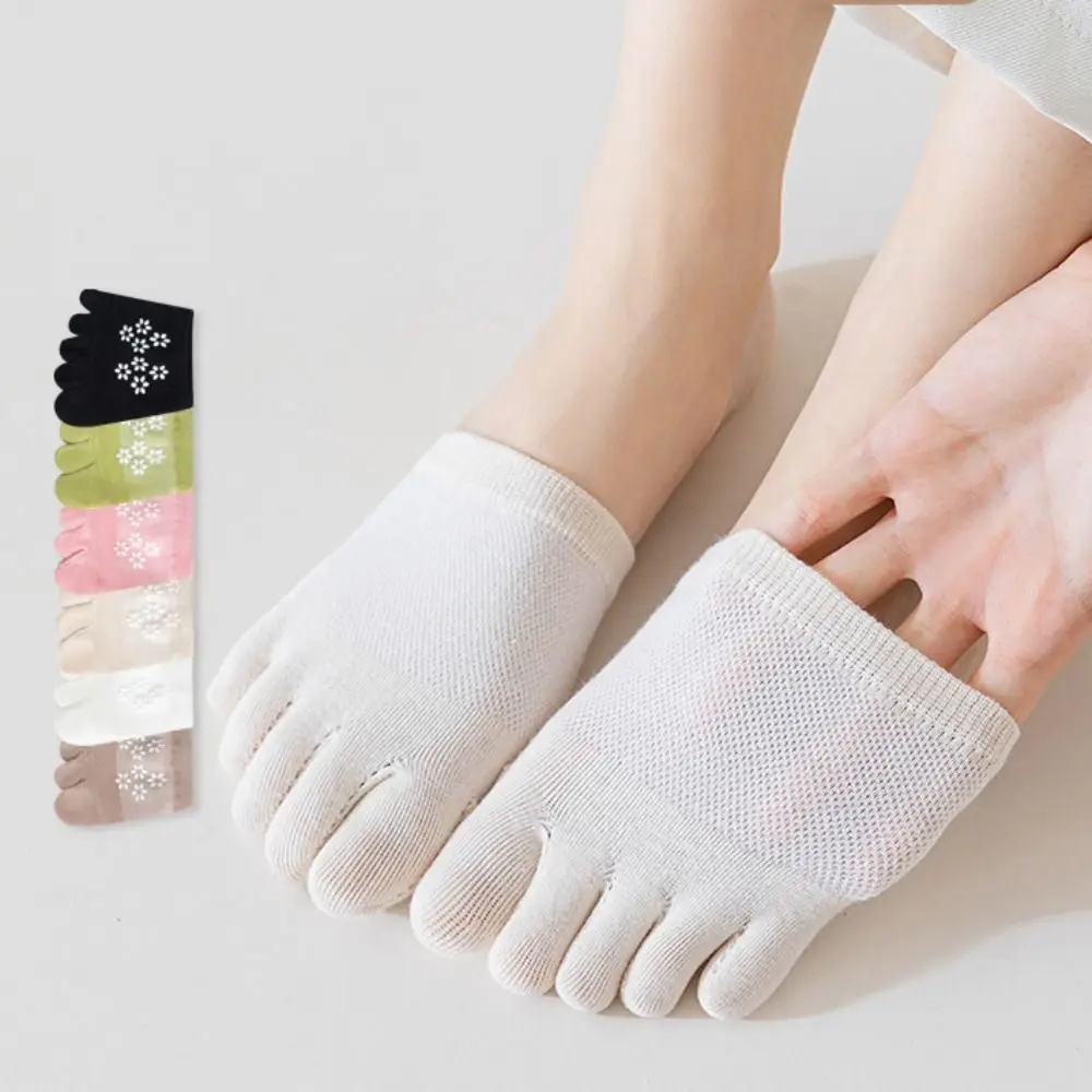 

2Pairs Fashion Flower Forefoot Socks Invisible Anti-slip Half Feet Socks Soft Cotton Hosiery Boat Socks Summer