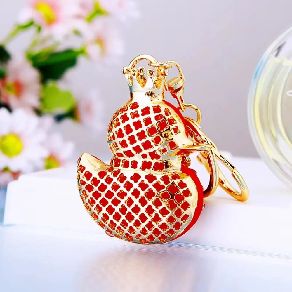 Creative Bag Pendant Yellow Duck Keychain Colorful Metal Duck Pendant Rhinestone Cute Animal Key Ring Backpack