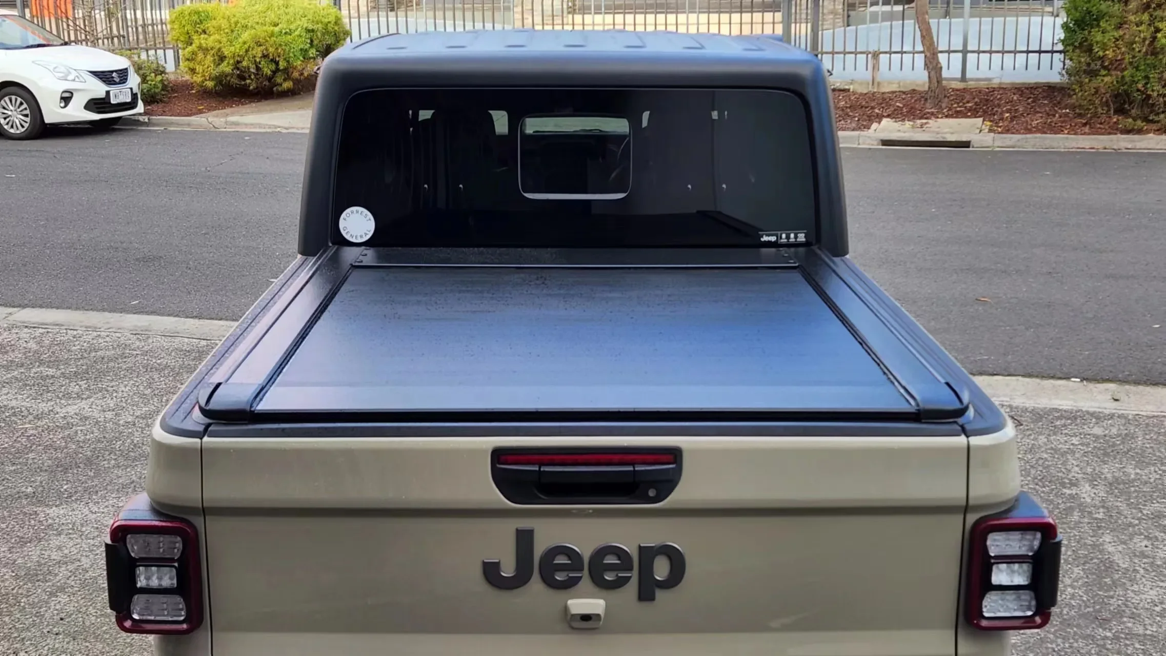 For Silverado 1500 (2007 - 2022) Short Bed Power- Electric retractable Hard Tonneau Cover electric roller cover