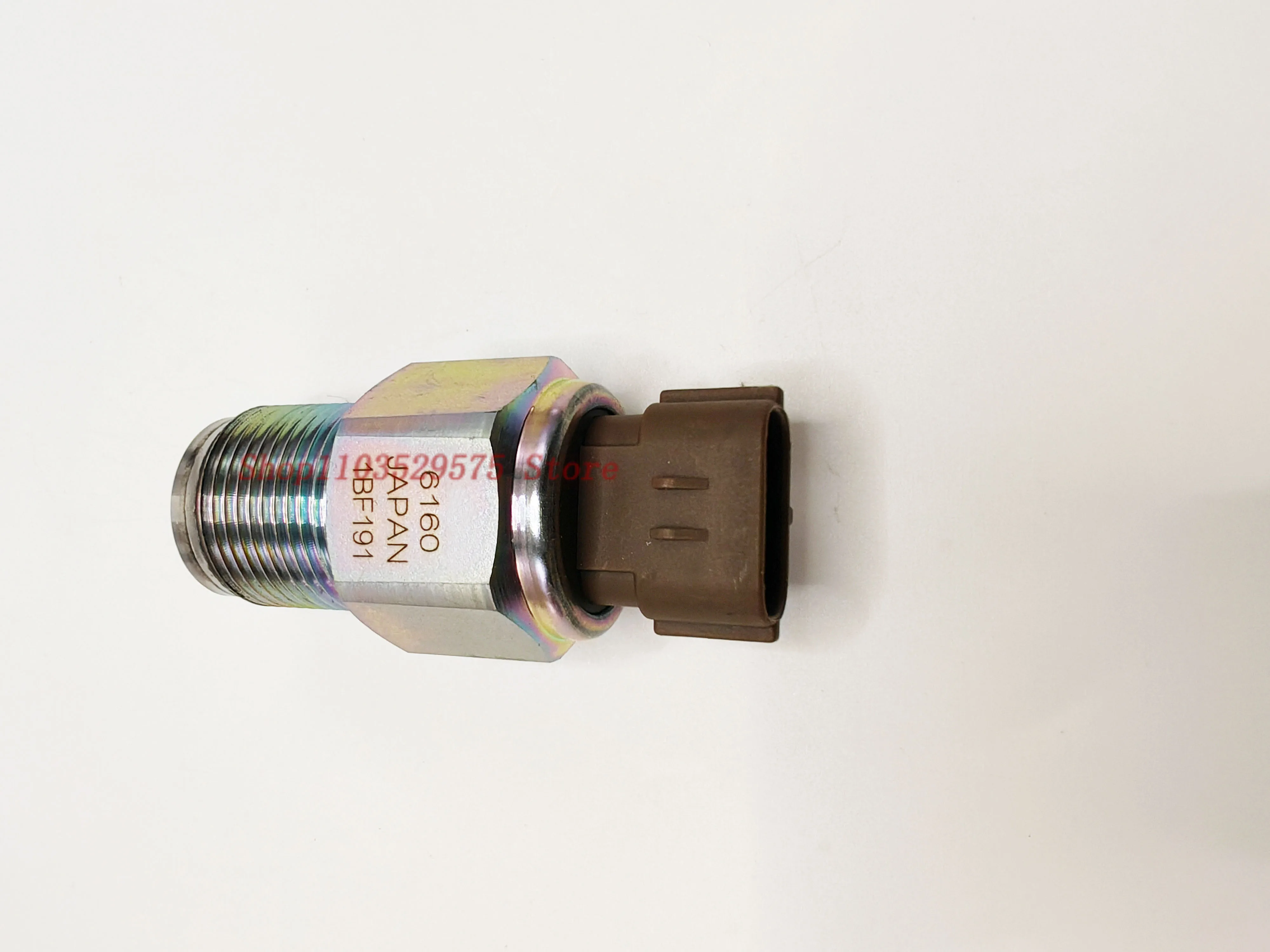 Fuel Rail Pressure Sensor  499000-6160 4990006160 For NISSAN Navara D40 Pathfinder R51 2.5D view 4