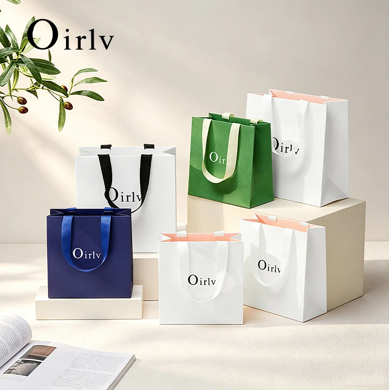 Oirlv Personalized Kraft Paper with Handle Packaging for Jewelry Clothes Flower Wedding Party Favor Gift Bag Custom Wholesale