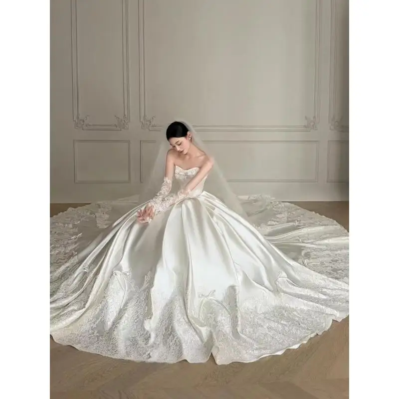Strapless Satin Wedding Dress For Brides High-end Simplicity Light Luxury Temperament Engagement And Outdoor Veil Customized
