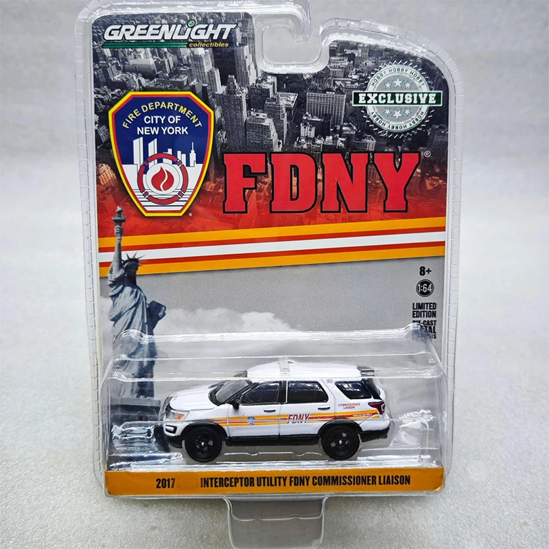 Greenlight 1:64 2017 Detective Police Car FDNY Fire Department Green Machine Series Alloy Die Casting Model Collect Ornaments