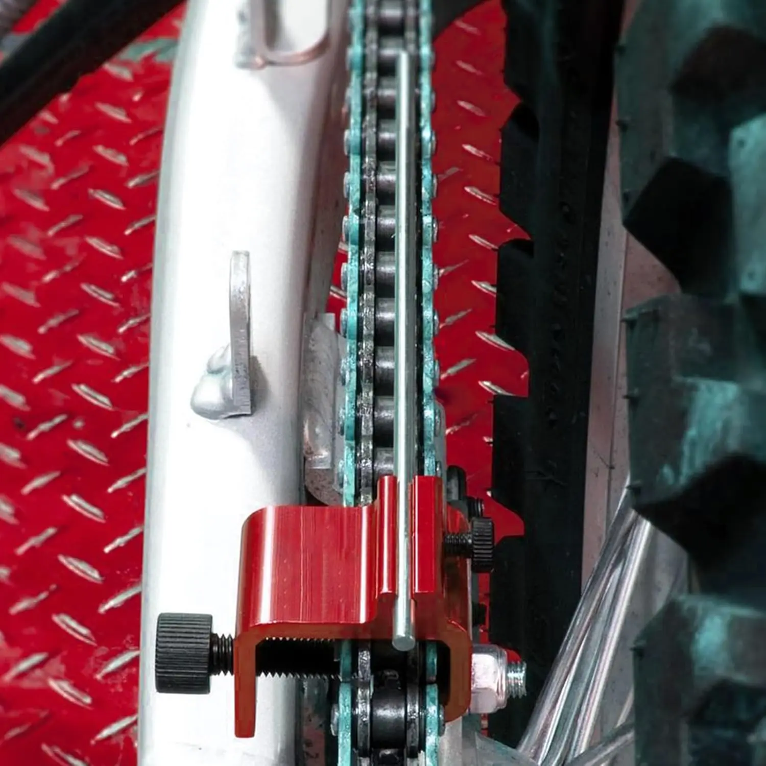 Universelles Motorrad-Kettenrad-Ausrichtungswerkzeug für ATV KTM Honda Yamaha Kawasaki Suzuki Beta Ducati - Motorrad-Wartung – Detail 5