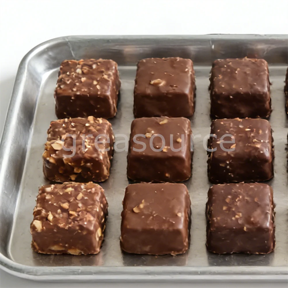Square Shape Cube 3cm Milk Chocolate Model Set PVC Nut Topping Lifelike Fake Food Prop  Crunchy Roasted Hazelnuts Display Party