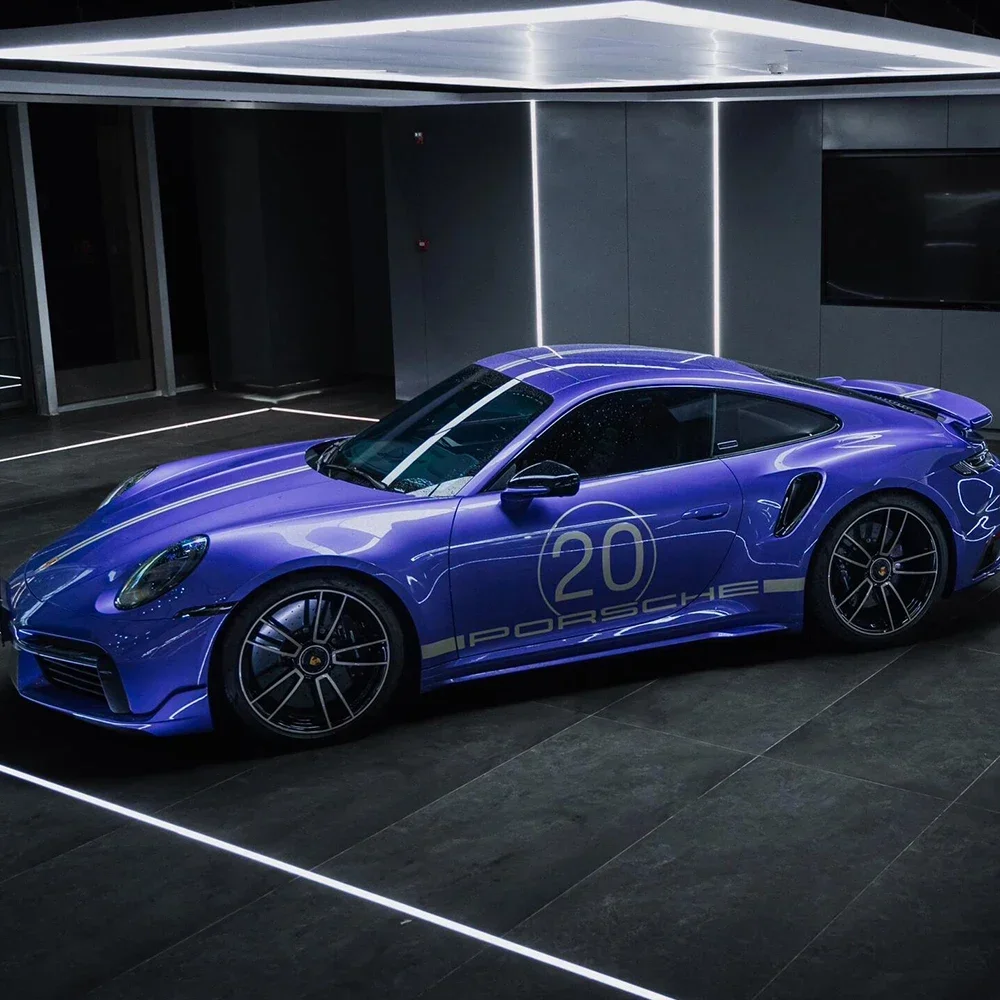 Film Vinyl Mobil Warna Ungu Metalik Super Gloss PVC, Pembungkus Mobil PET Liner Ungu Metalik, Kustom Pabrik 2025