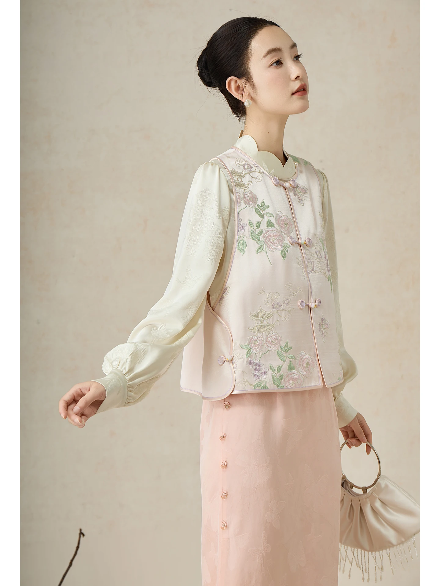 

ibai round Ne Embroidered Vest Women's Traditional Chinese Sle Heavy Work Button up Acetate New Middle Class Faion