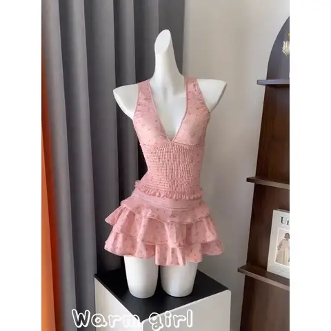 Rosa Bikini-Set mit Blumendruck, konservativer Rock-Stil, separater Badeanzug, süßes, süßes Fleisch, verdecktes Abnehmen für heiße Quellen