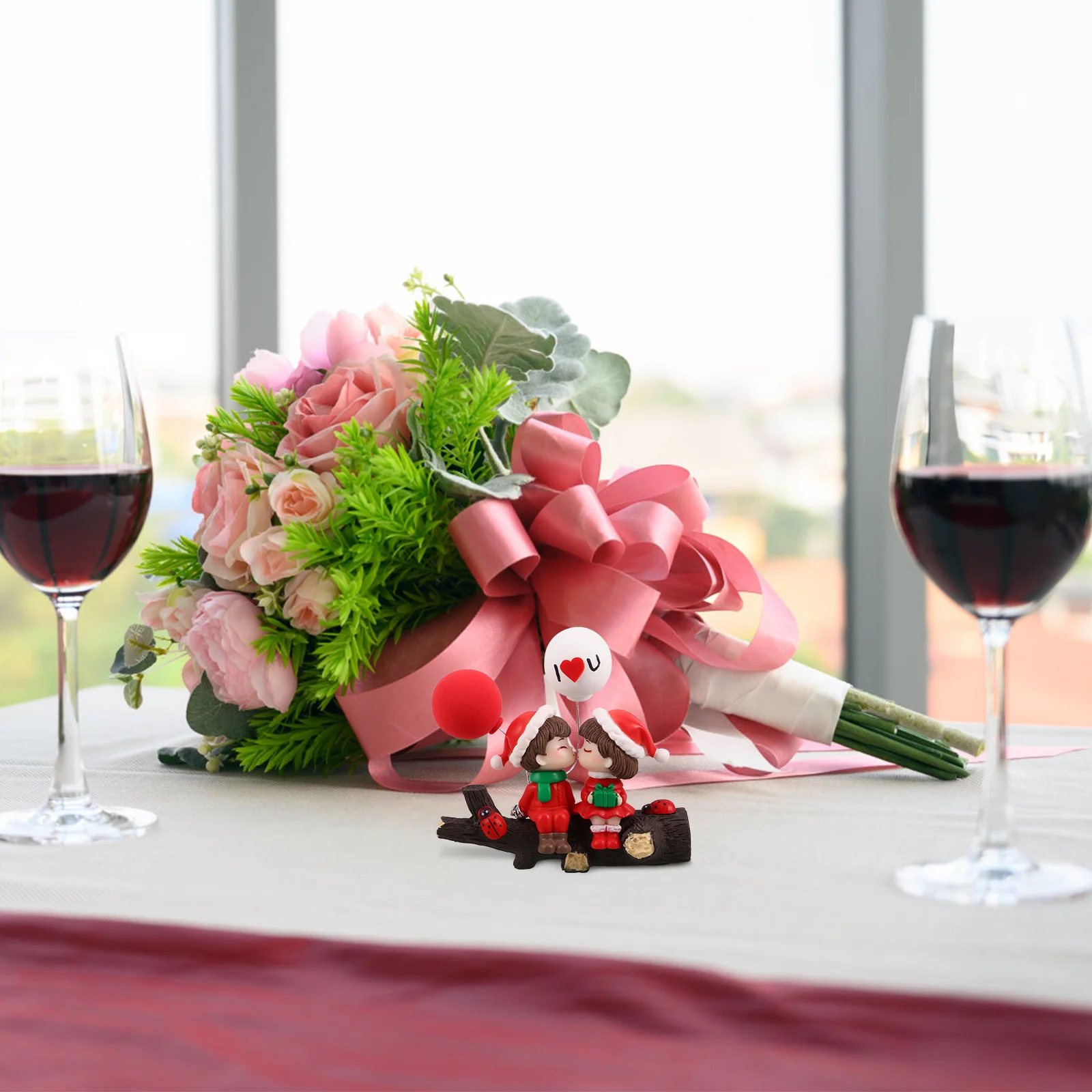 

Cute Car Dashboard Ornament Couple Resin Car Interior Decorations For Women Valentine Wedding Auto Accessories